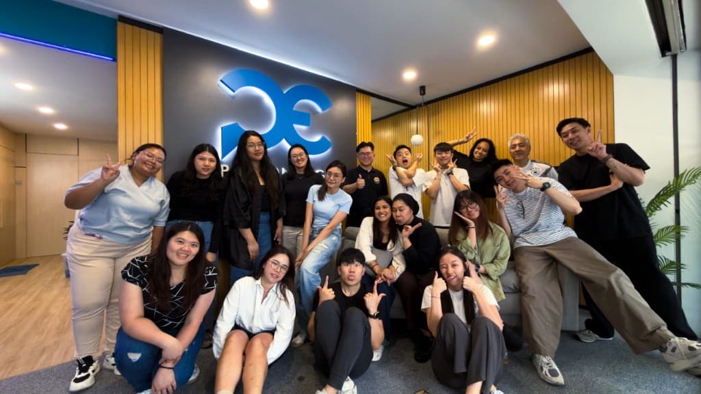 PersonEdge team group photo in the studio
